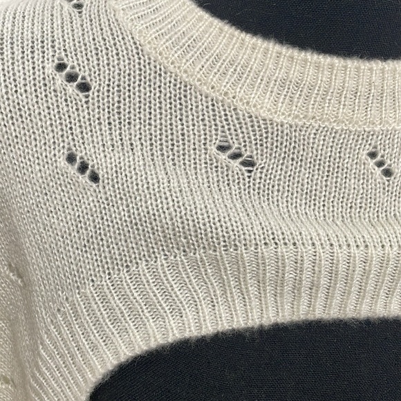 Anthropologie white crop sweater - Picture 6 of 6